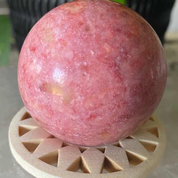 Thulite Sphere - Picture 3 of 5